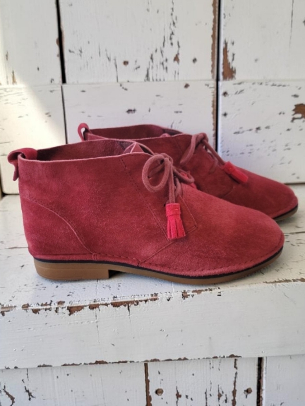Hush Puppies Cyra Catelyn Red Suede Chukka Ankle Boots Women’s Size 8 Like New